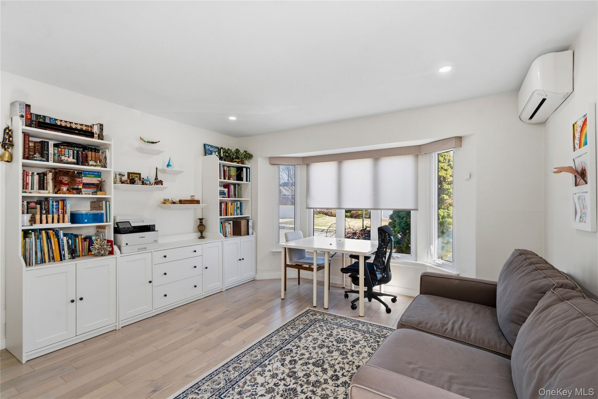 25 Leonard Road, Syosset, NY 11791