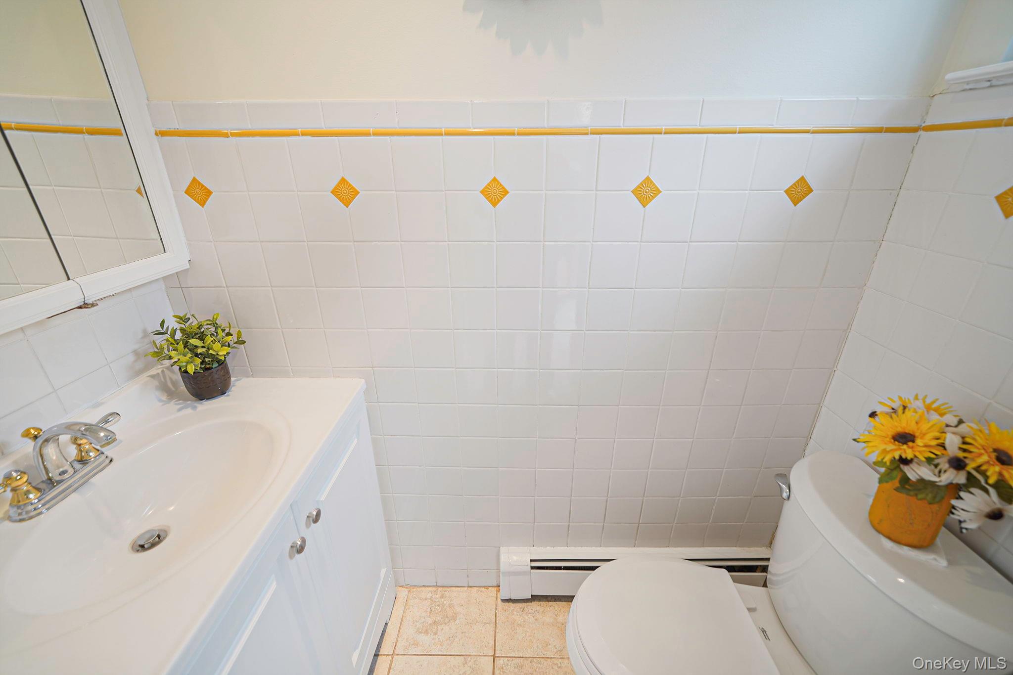 5 Donna Court, Selden, NY 11784