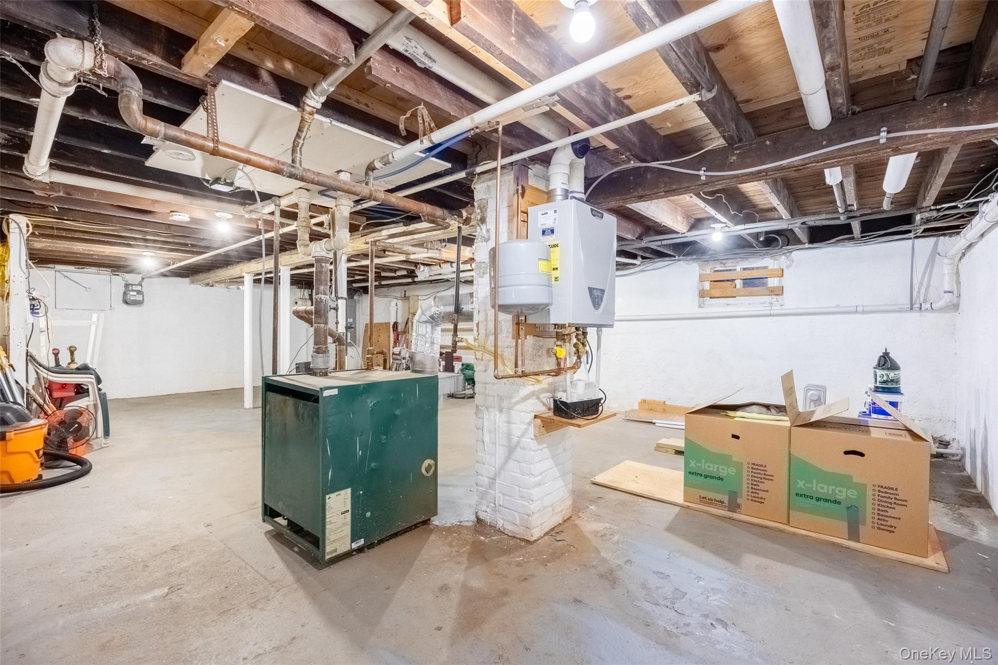 251 Forest Avenue, Lynbrook, NY 11563