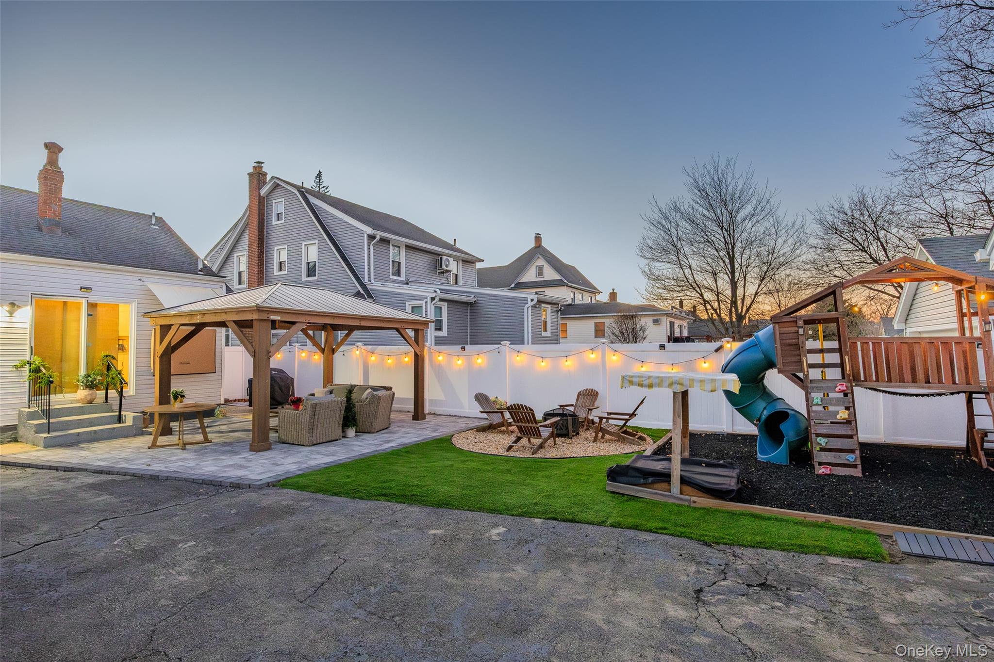 251 Forest Avenue, Lynbrook, NY 11563