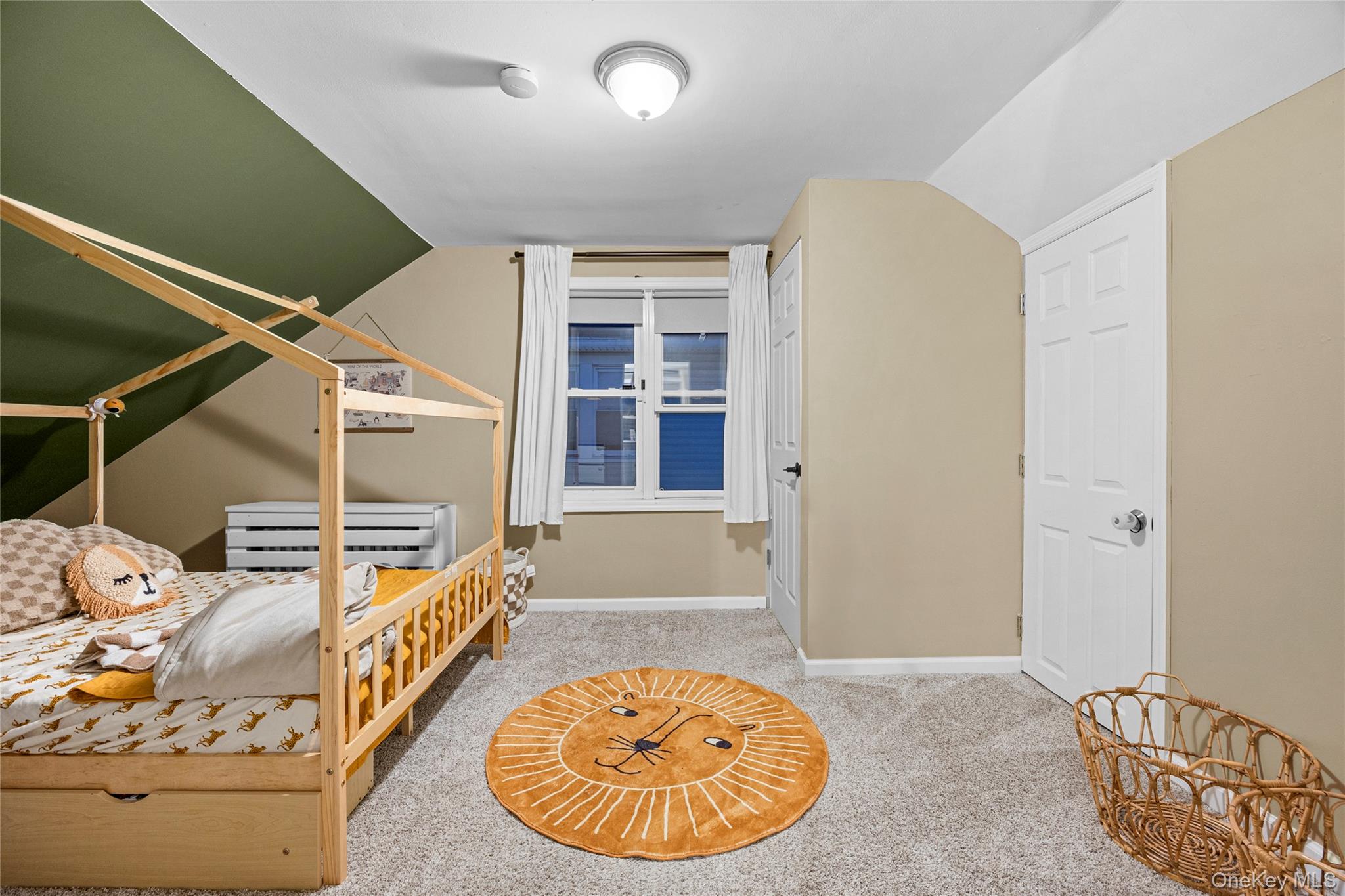 251 Forest Avenue, Lynbrook, NY 11563