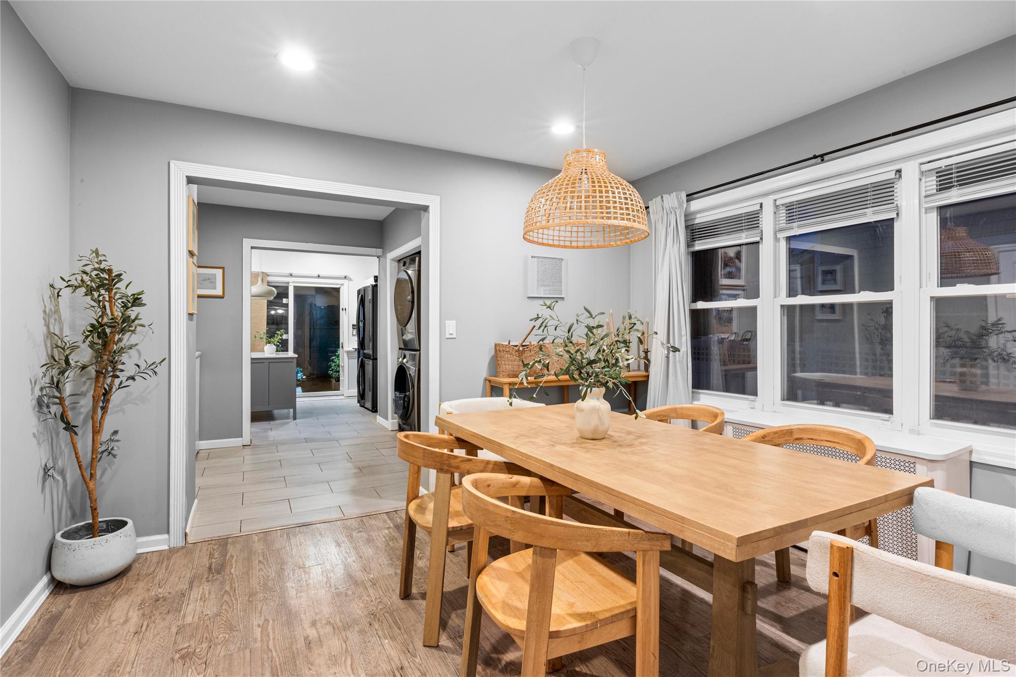 251 Forest Avenue, Lynbrook, NY 11563