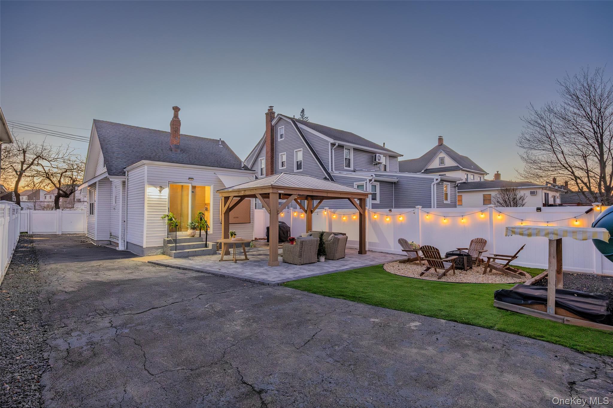 251 Forest Avenue, Lynbrook, NY 11563