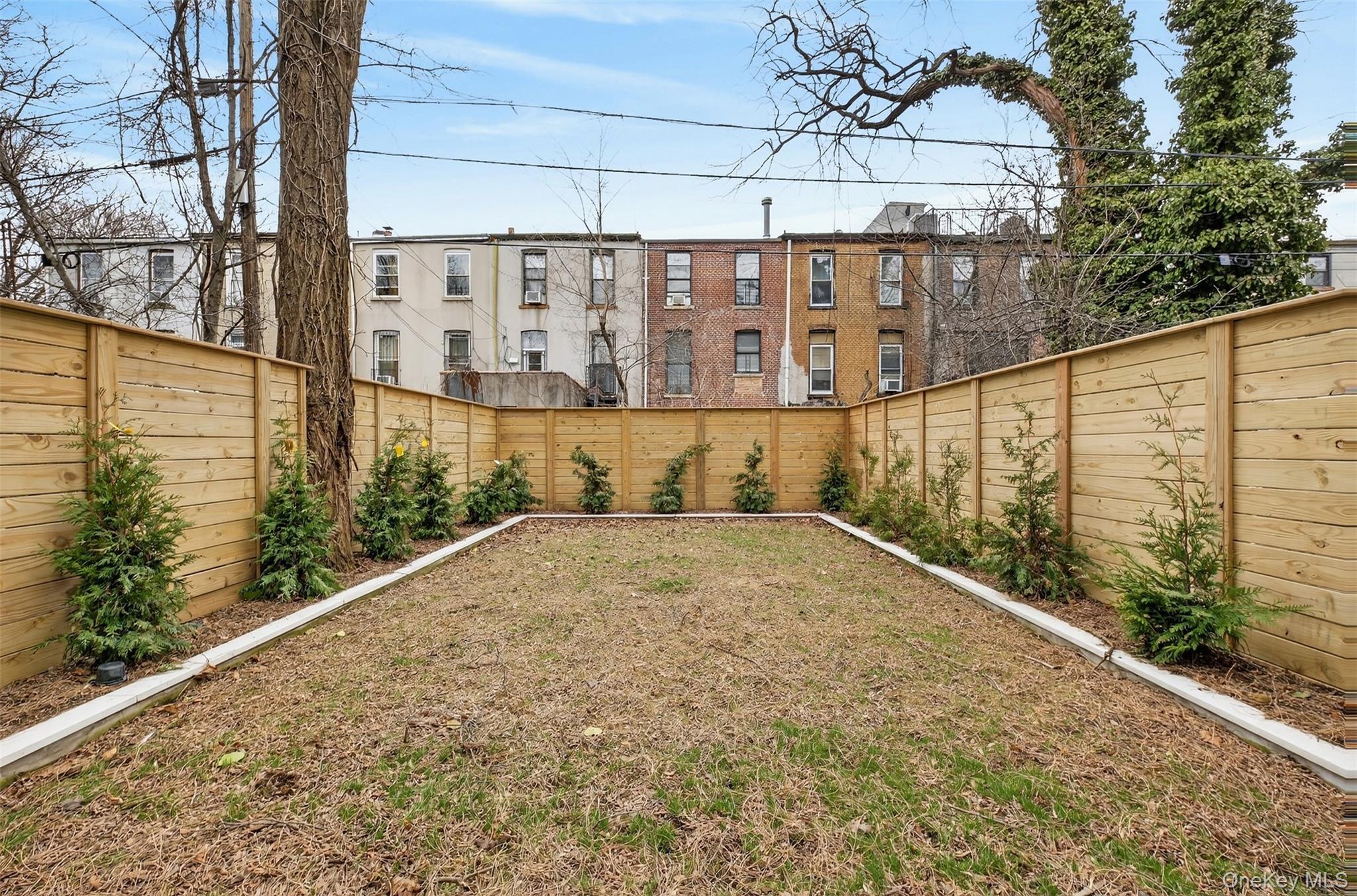 725 Quincy Street, Brooklyn, NY 11221