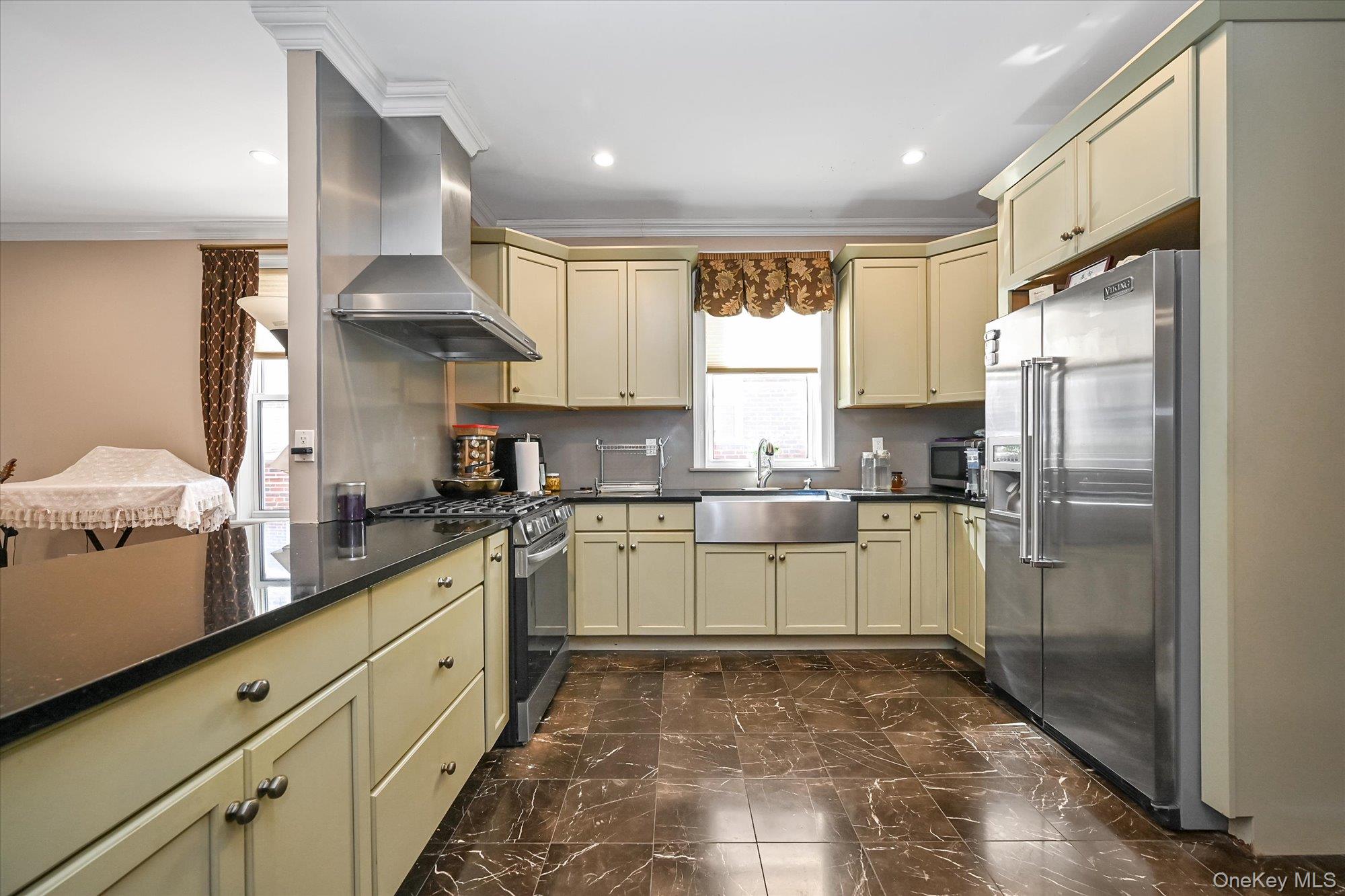 29-42 164th Street, Flushing, NY 11358