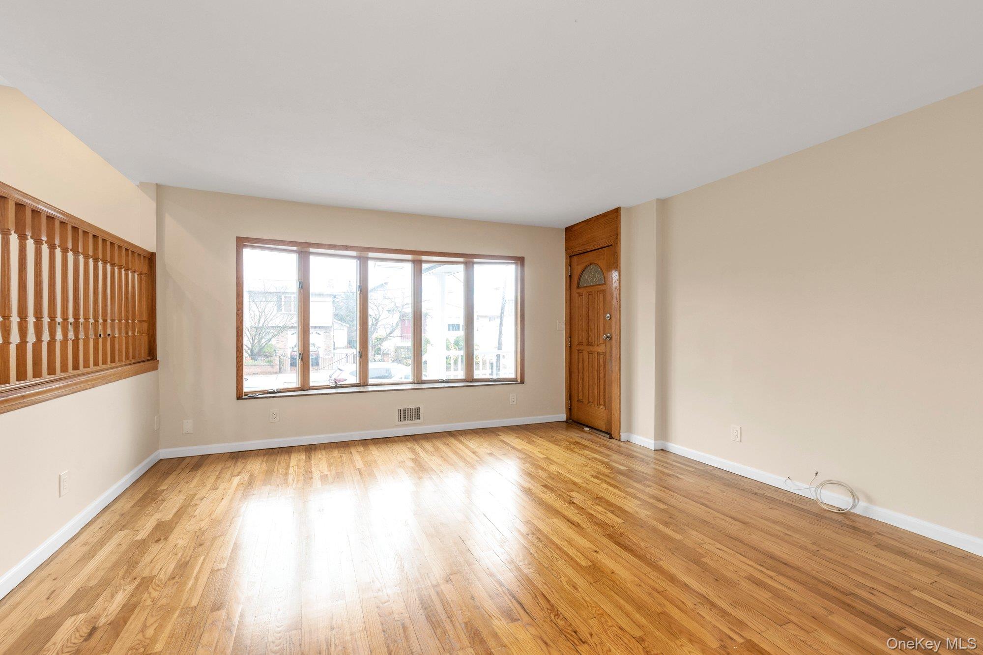 295 Plain Court # RIGHT, Franklin Square, NY 11010