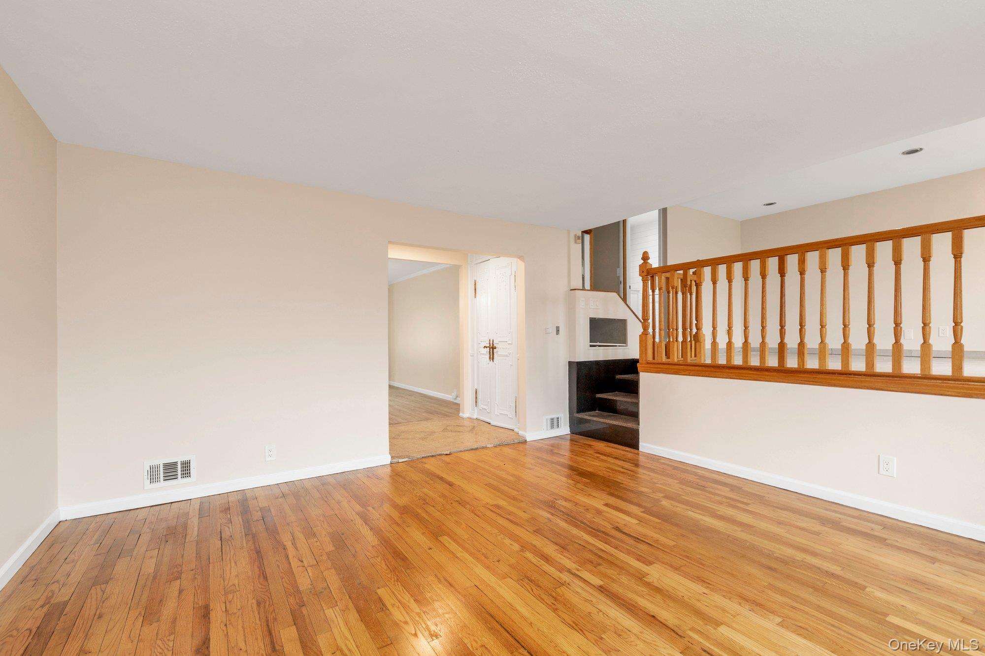 295 Plain Court # RIGHT, Franklin Square, NY 11010