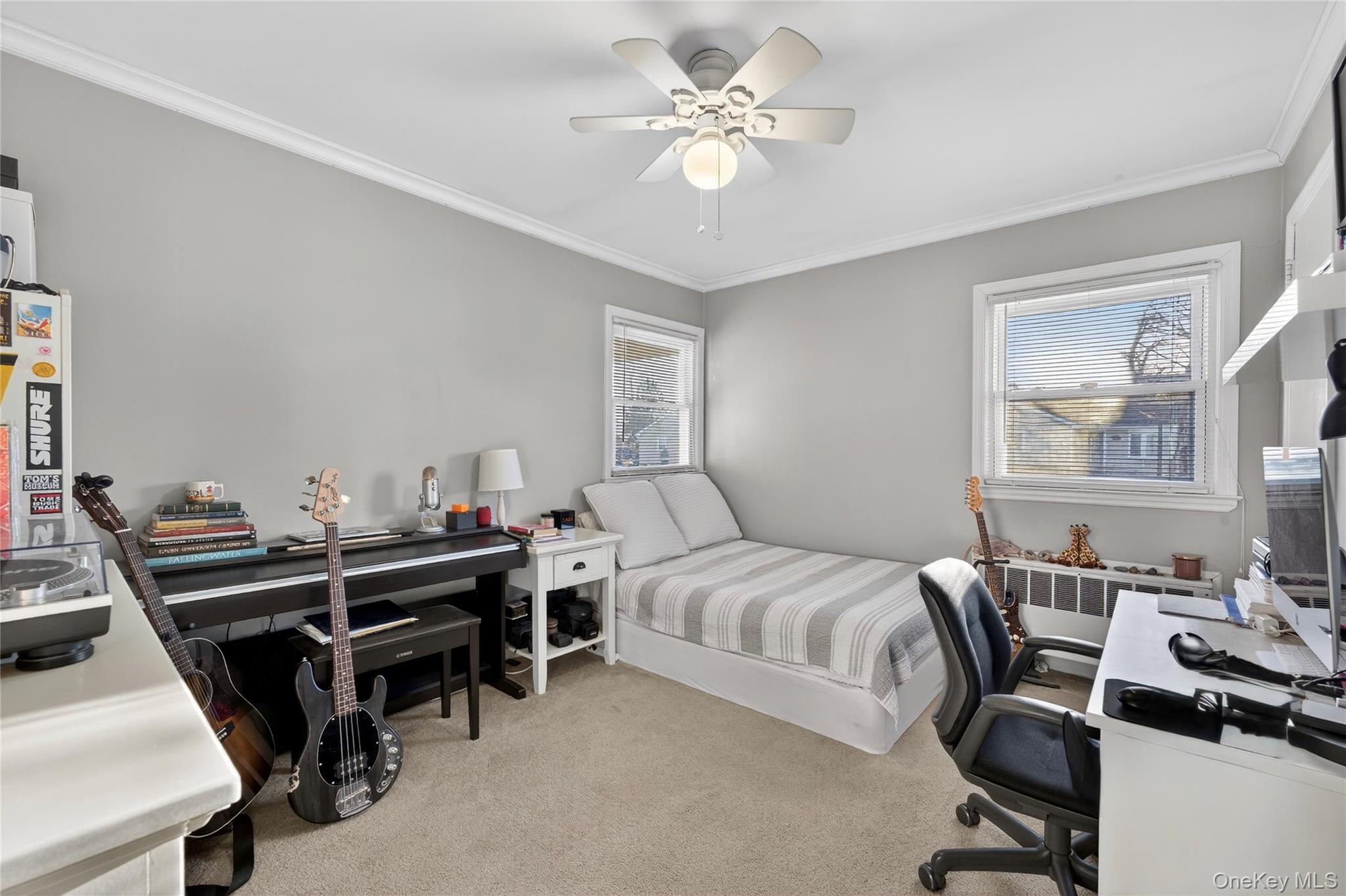 661 Garner Place, East Meadow, NY 11554