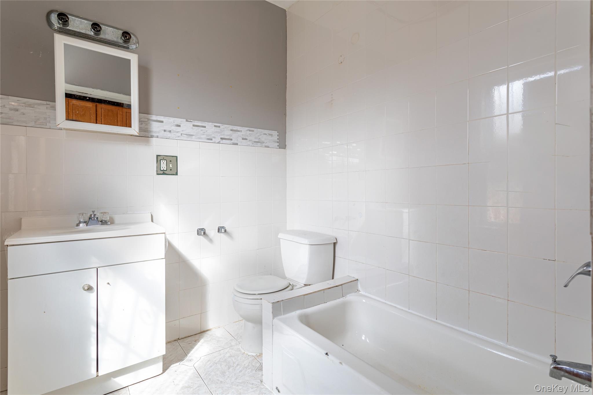 968 E 48th Street, Brooklyn, NY 11203