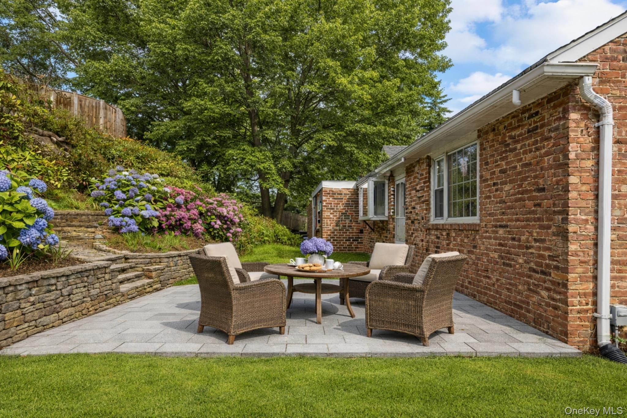 61 Devon Road, Bronxville, NY 10708