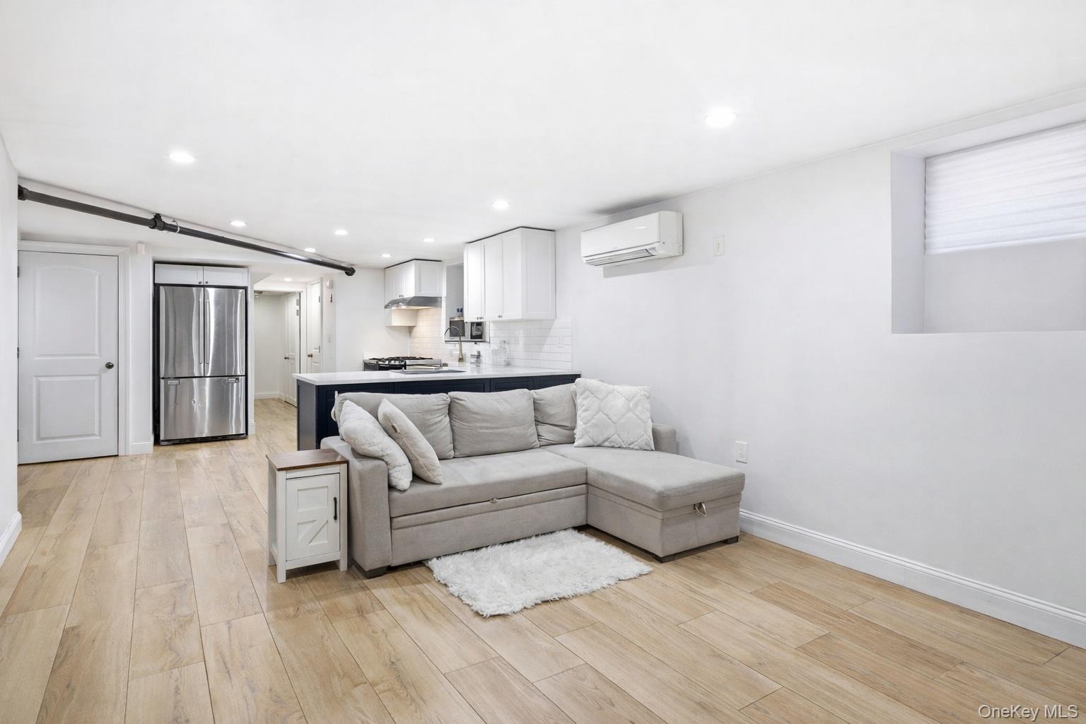 1163 Rhinelander Avenue, Bronx, NY 10461