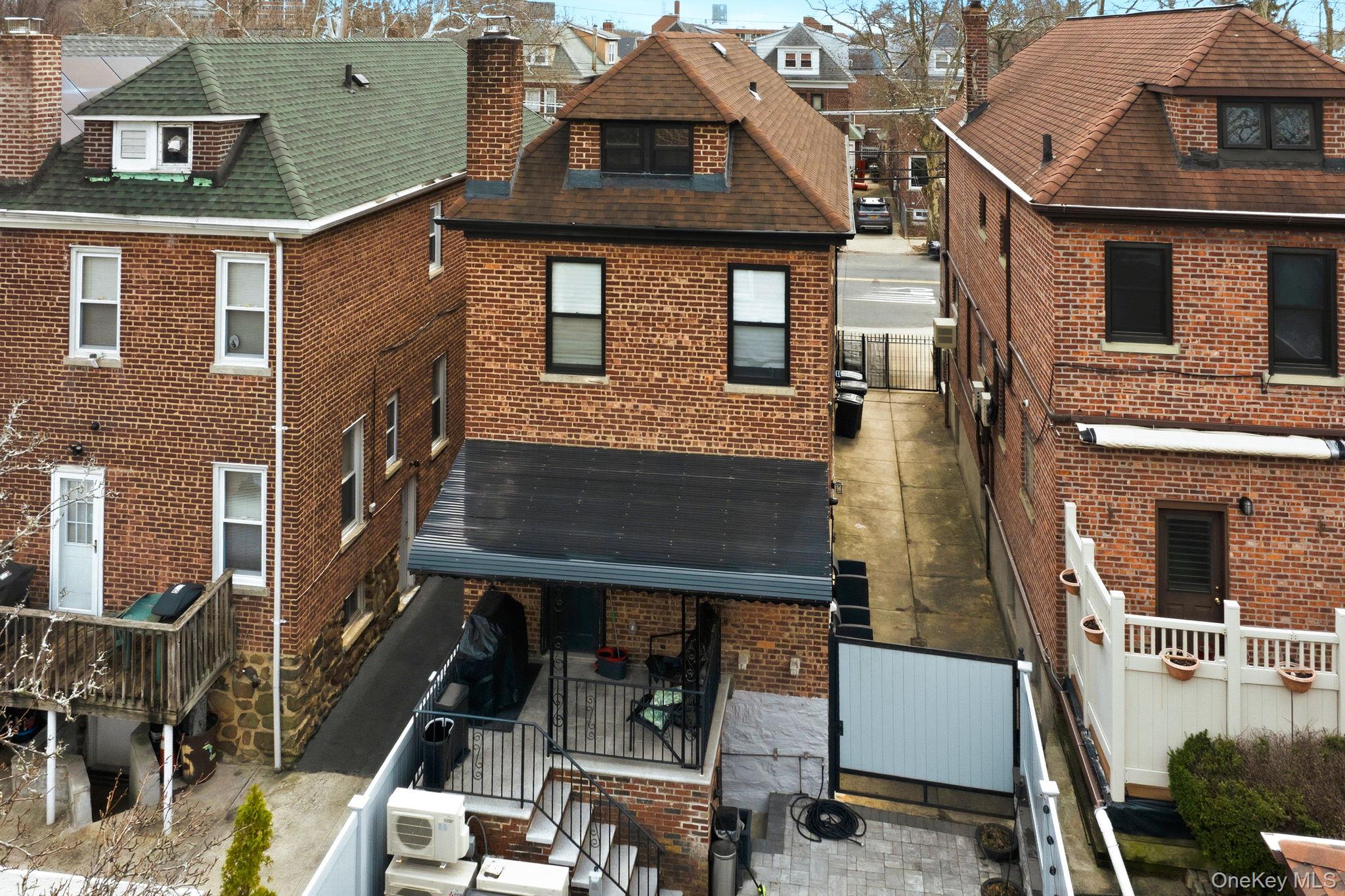 1163 Rhinelander Avenue, Bronx, NY 10461