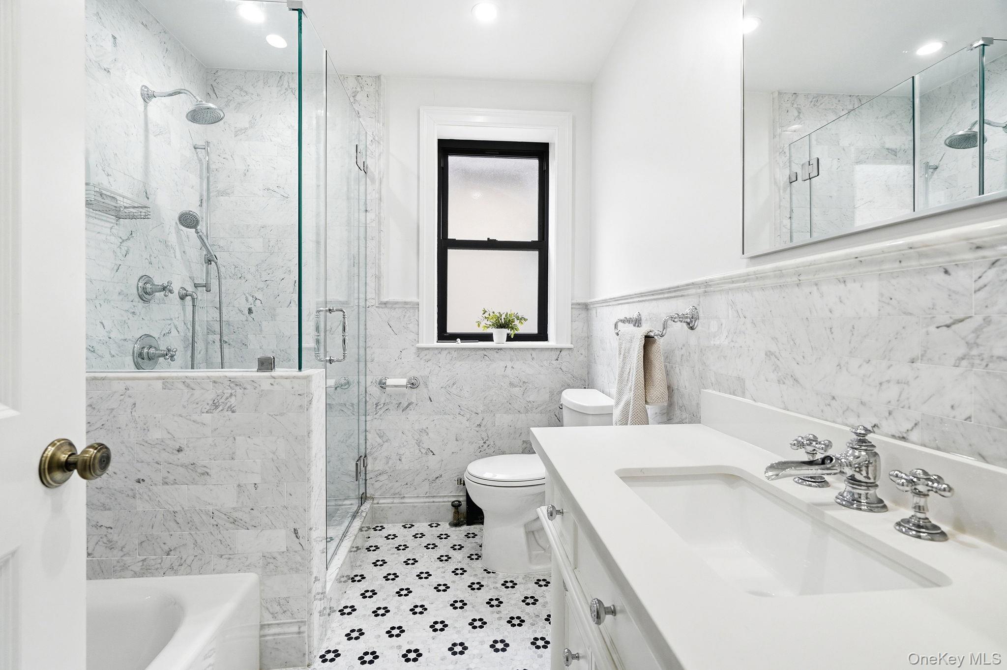 1163 Rhinelander Avenue, Bronx, NY 10461