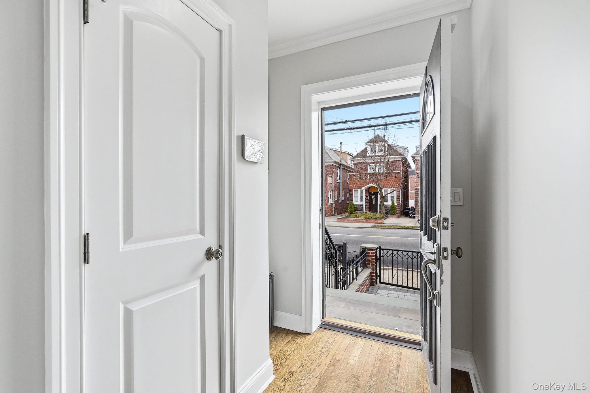 1163 Rhinelander Avenue, Bronx, NY 10461