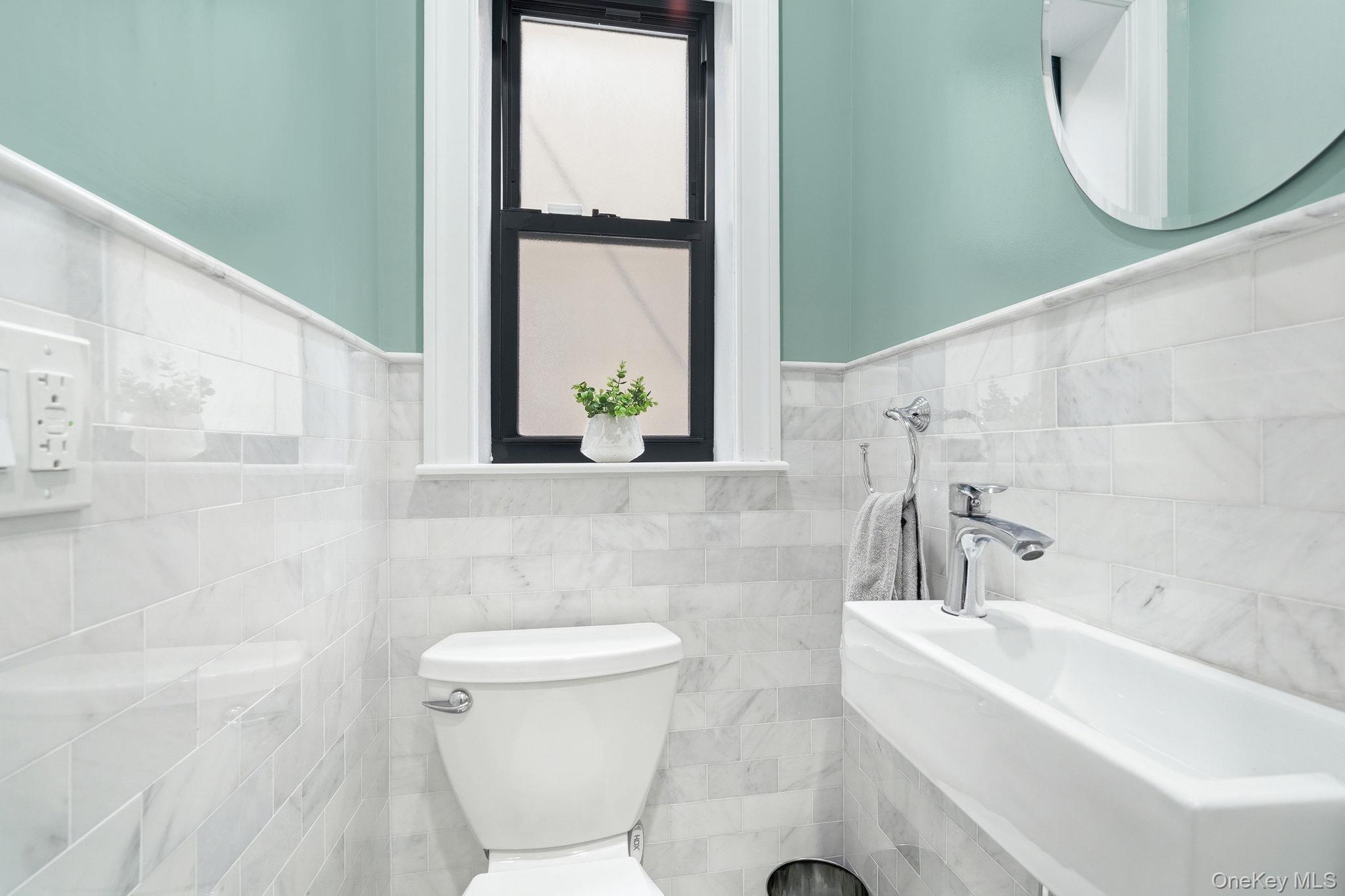 1163 Rhinelander Avenue, Bronx, NY 10461