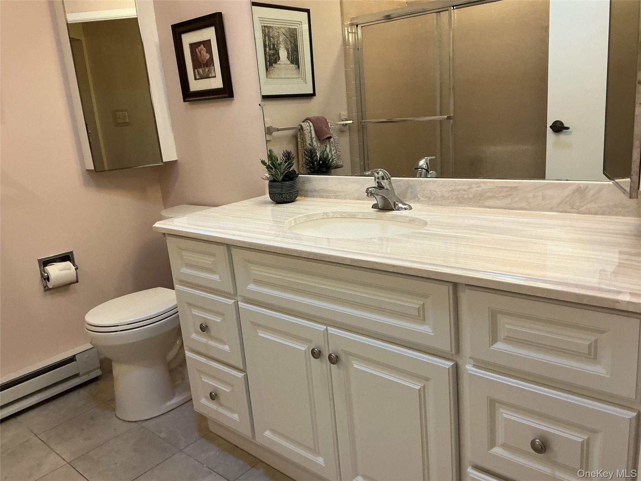 207 Woodbridge Drive # B, Ridge, NY 11961