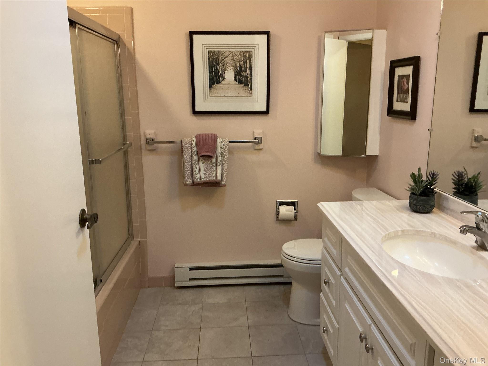 207 Woodbridge Drive # B, Ridge, NY 11961