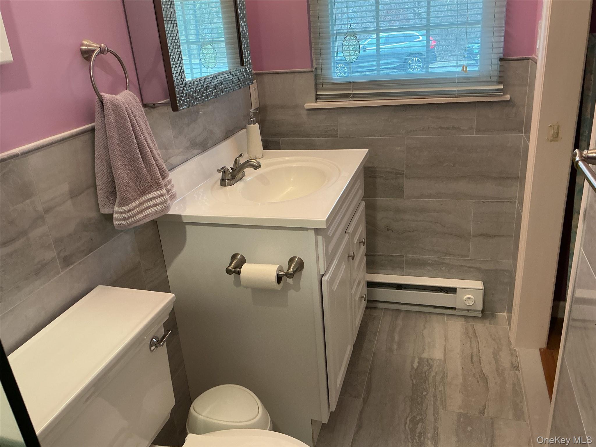 207 Woodbridge Drive # B, Ridge, NY 11961