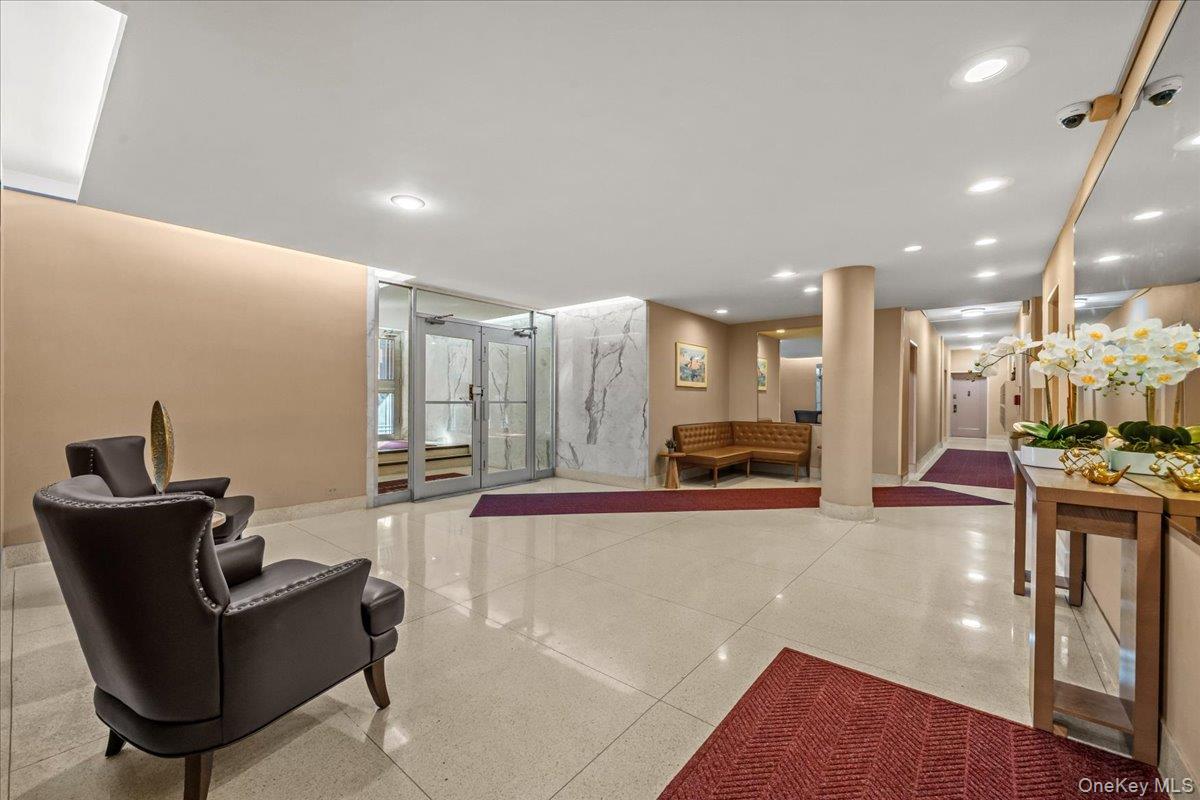 525 W 236th Street # 3J, Bronx, NY 10463