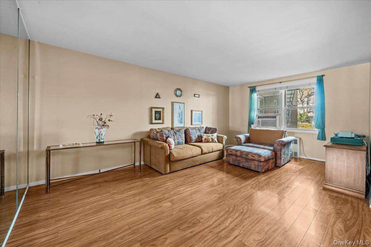 525 W 236th Street # 3J, Bronx, NY 10463