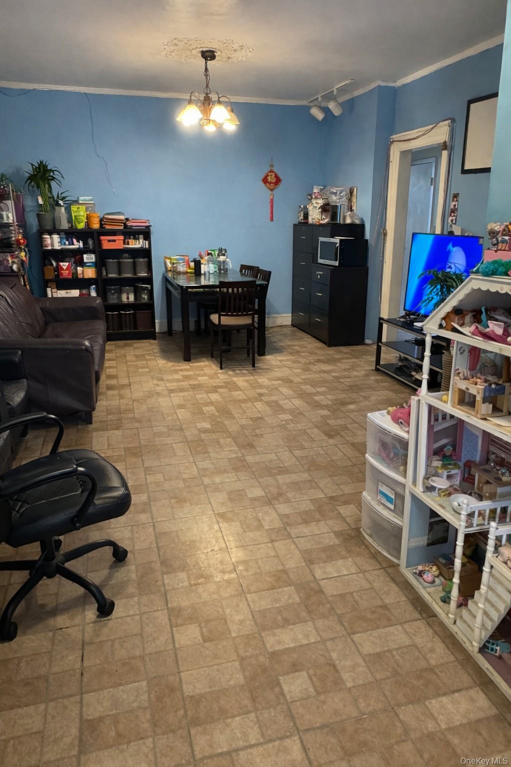 4131 Hampton Street, Elmhurst, NY 11373