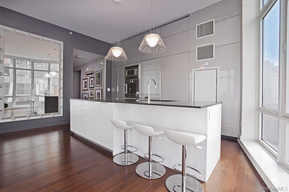 60 RIVERSIDE Boulevard # 2011, New York (Manhattan), NY 10069