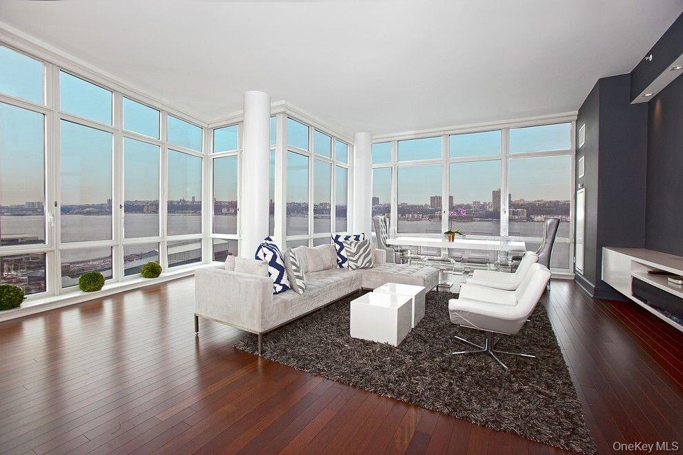 60 RIVERSIDE Boulevard # 2011, New York (Manhattan), NY 10069
