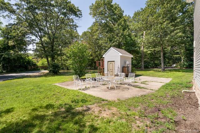 10 Sunnyside Drive, Sound Beach, NY 11789