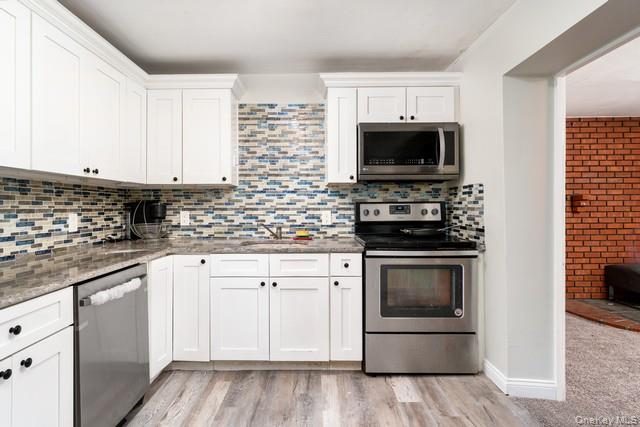 10 Sunnyside Drive, Sound Beach, NY 11789