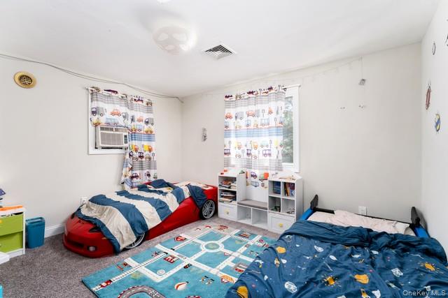 10 Sunnyside Drive, Sound Beach, NY 11789