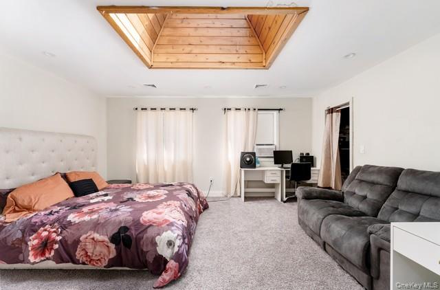 10 Sunnyside Drive, Sound Beach, NY 11789