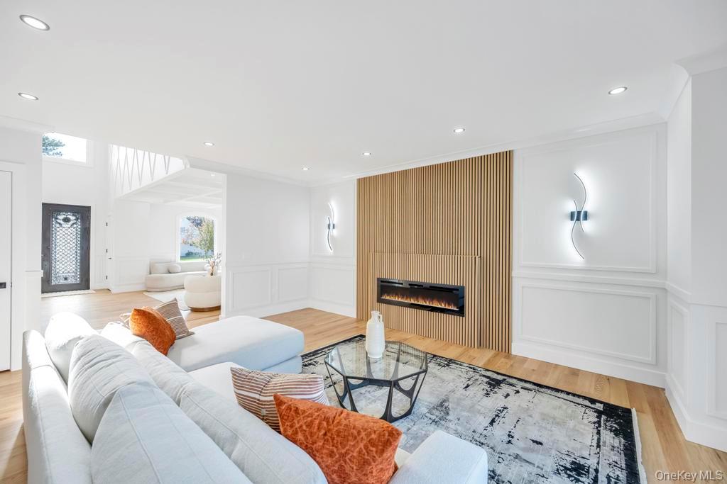 14 Eve Lane, Levittown, NY 11756