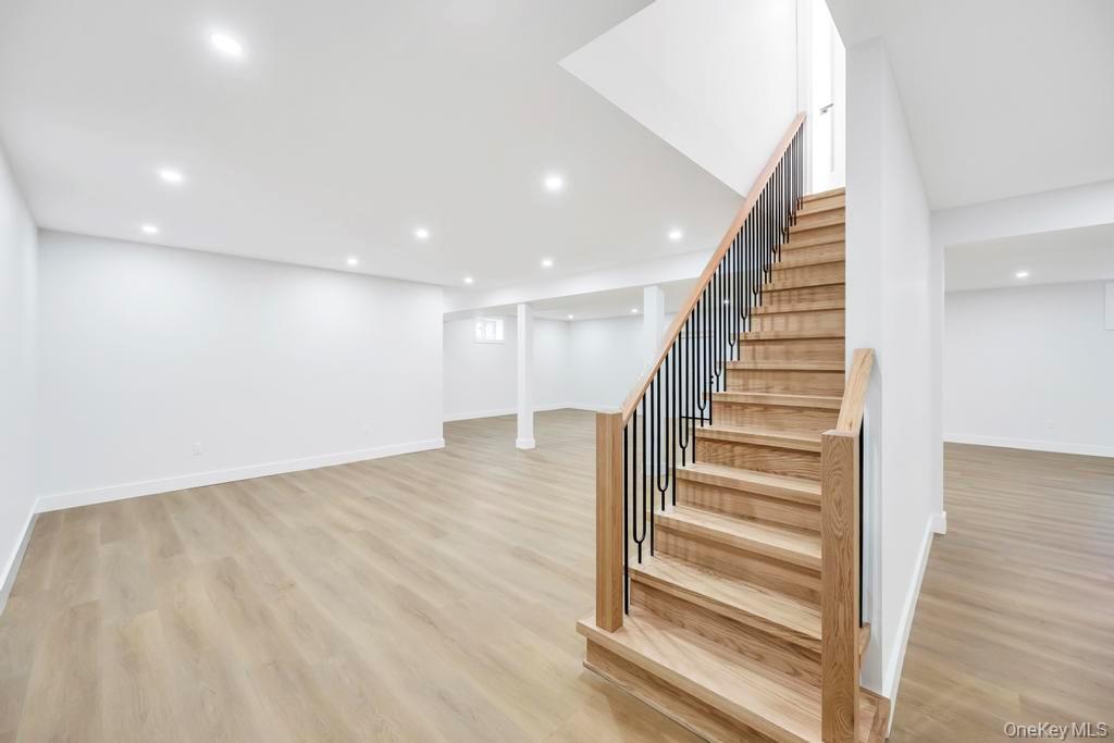 14 Eve Lane, Levittown, NY 11756