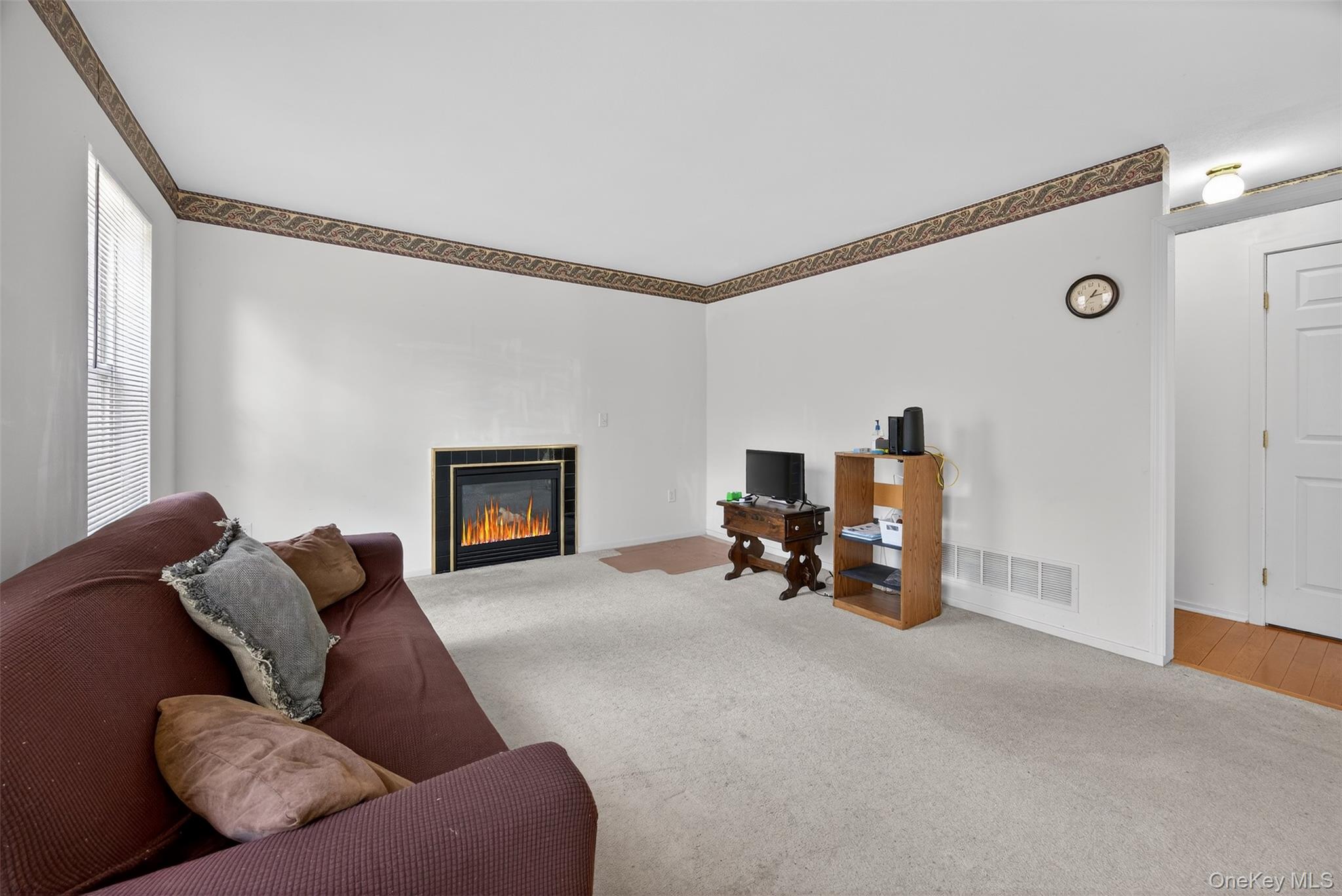 25 Alexander Drive, Washingtonville, NY 10992