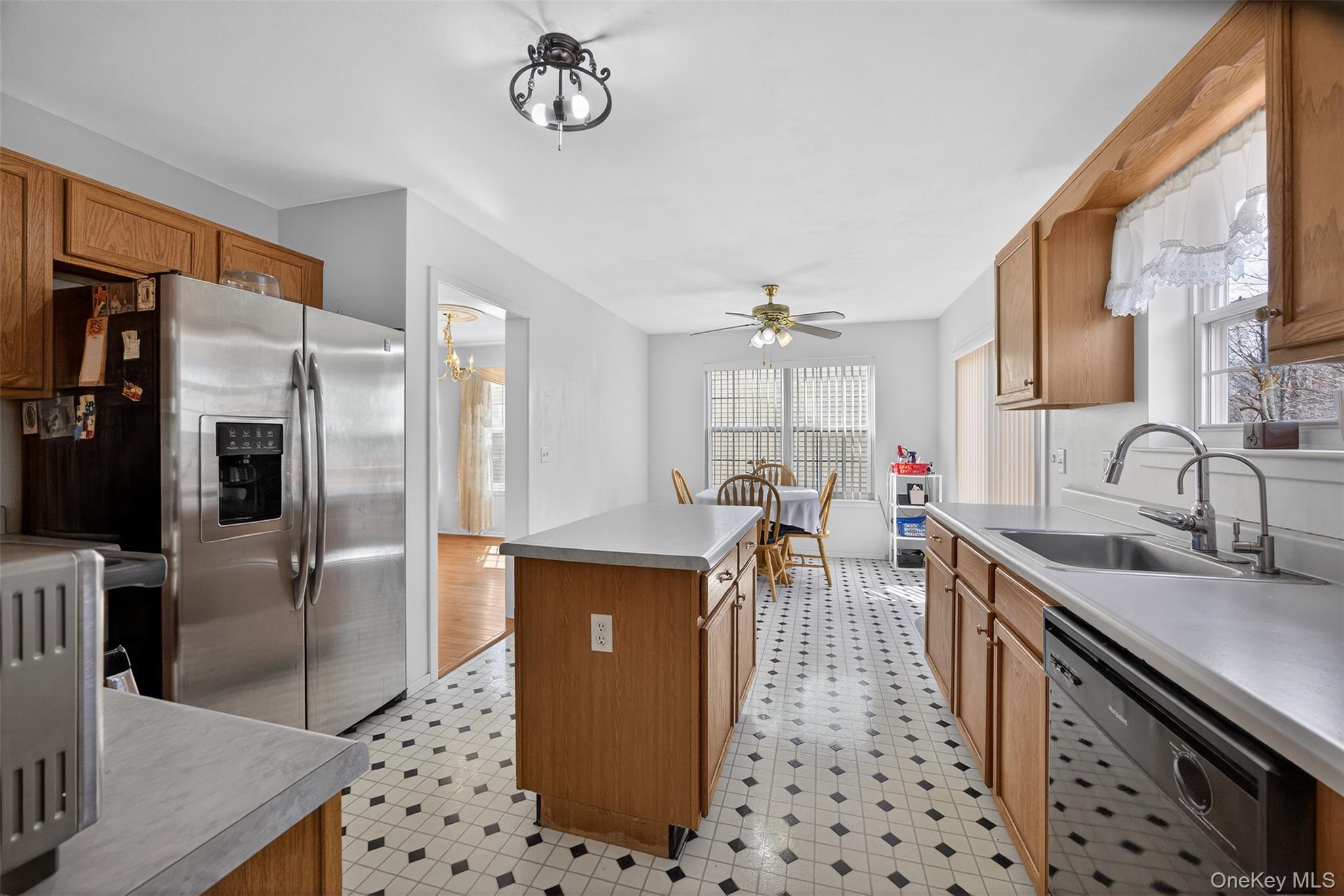 25 Alexander Drive, Washingtonville, NY 10992