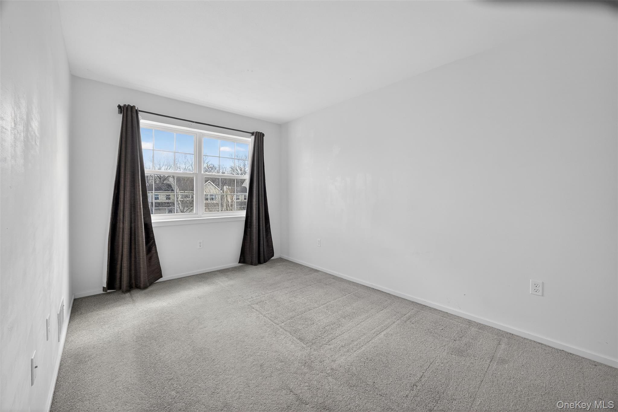 25 Alexander Drive, Washingtonville, NY 10992