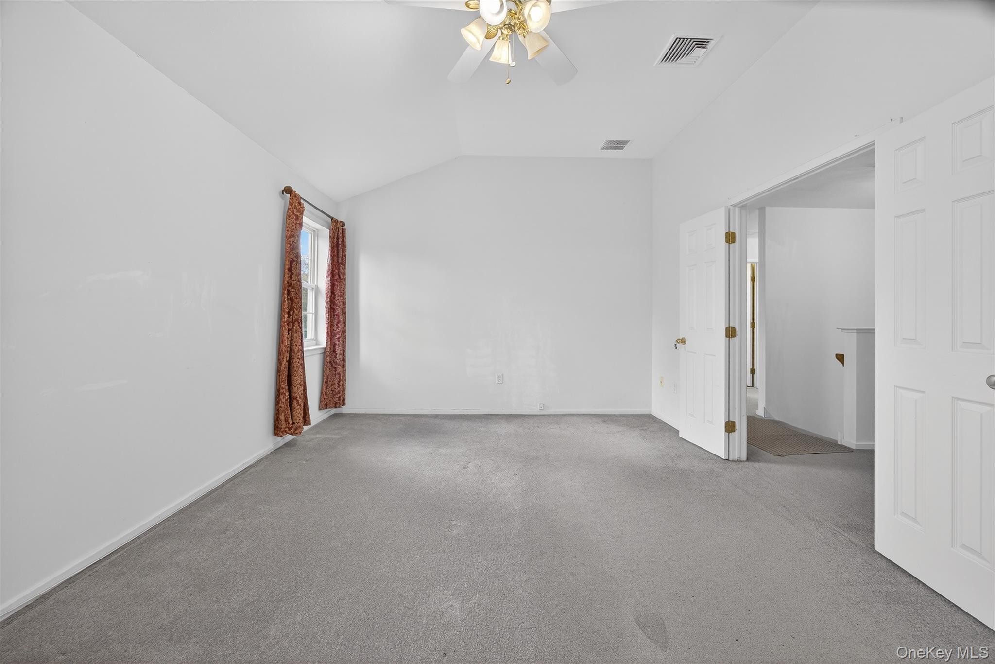 25 Alexander Drive, Washingtonville, NY 10992