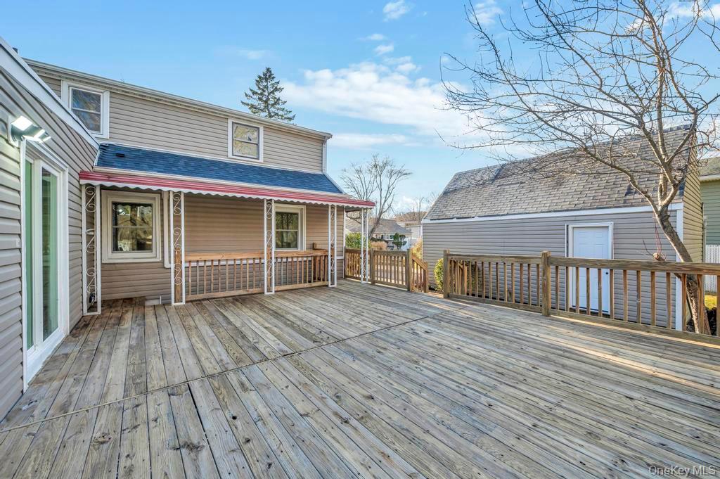 27 Landscape Drive, Wheatley Heights, NY 11798