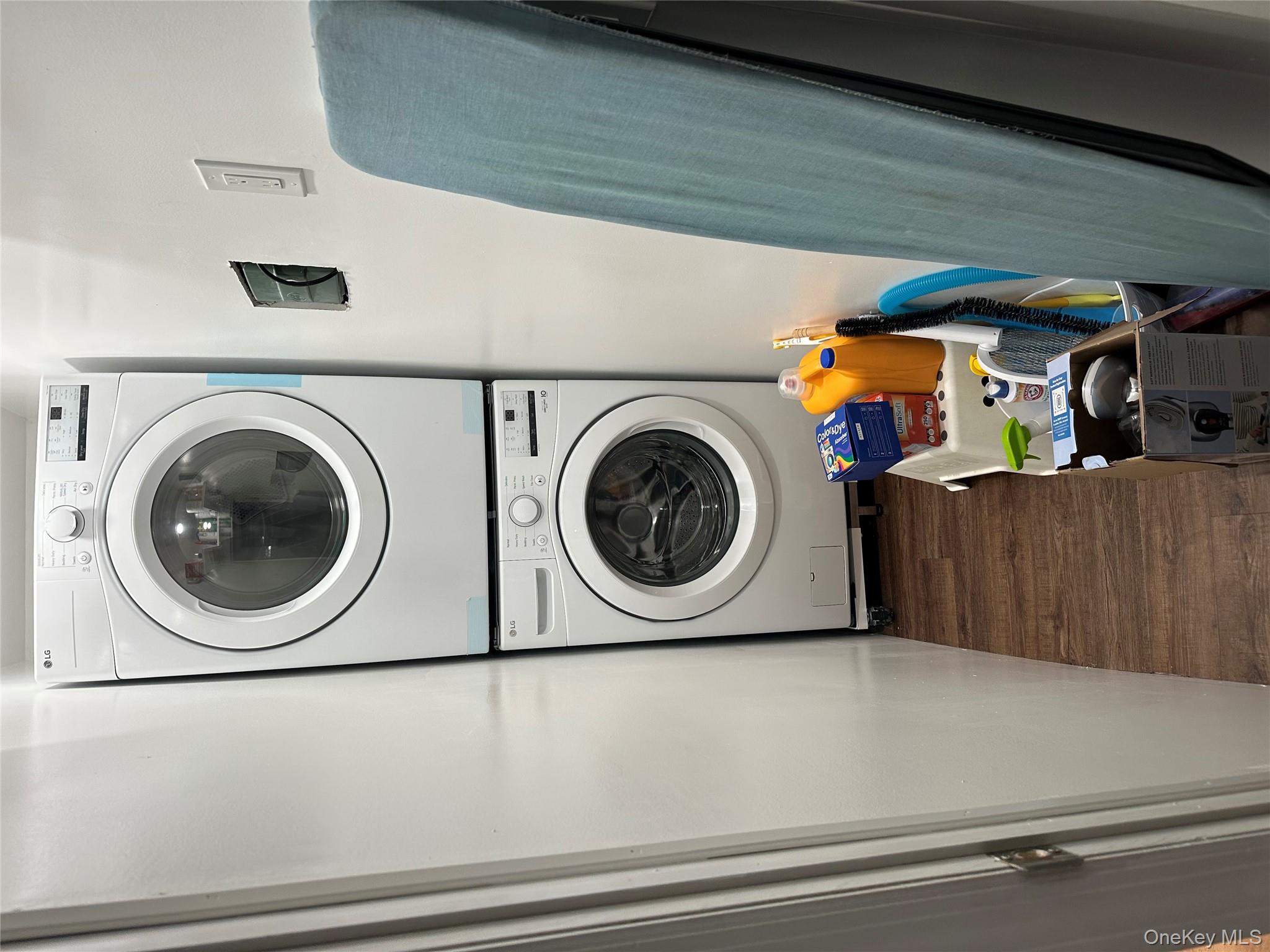 15 N Brook Drive, Valley Stream, NY 11581