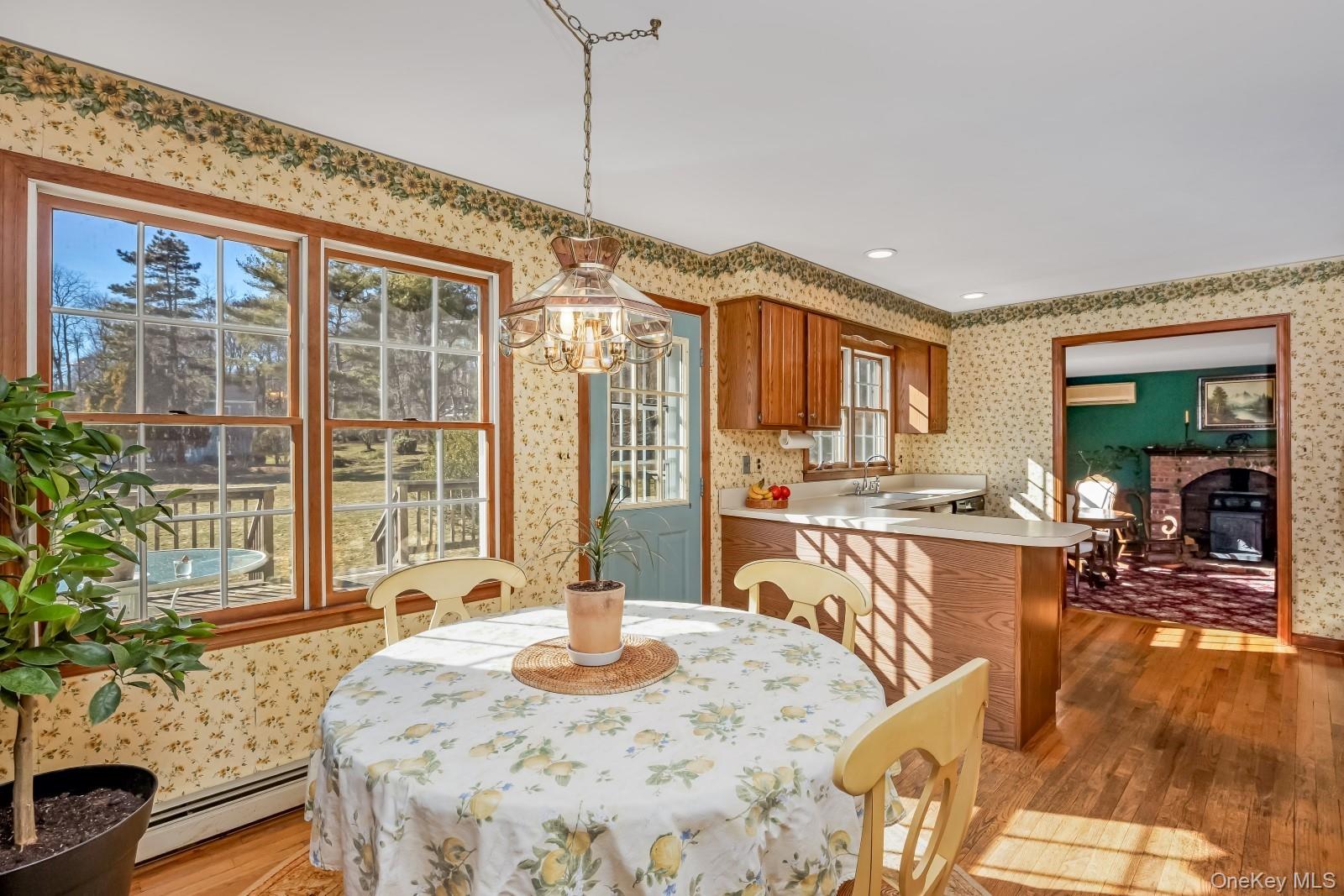 43 Farm Road N, Wading River, NY 11792