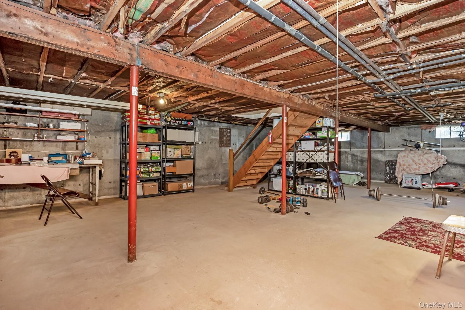 43 Farm Road N, Wading River, NY 11792