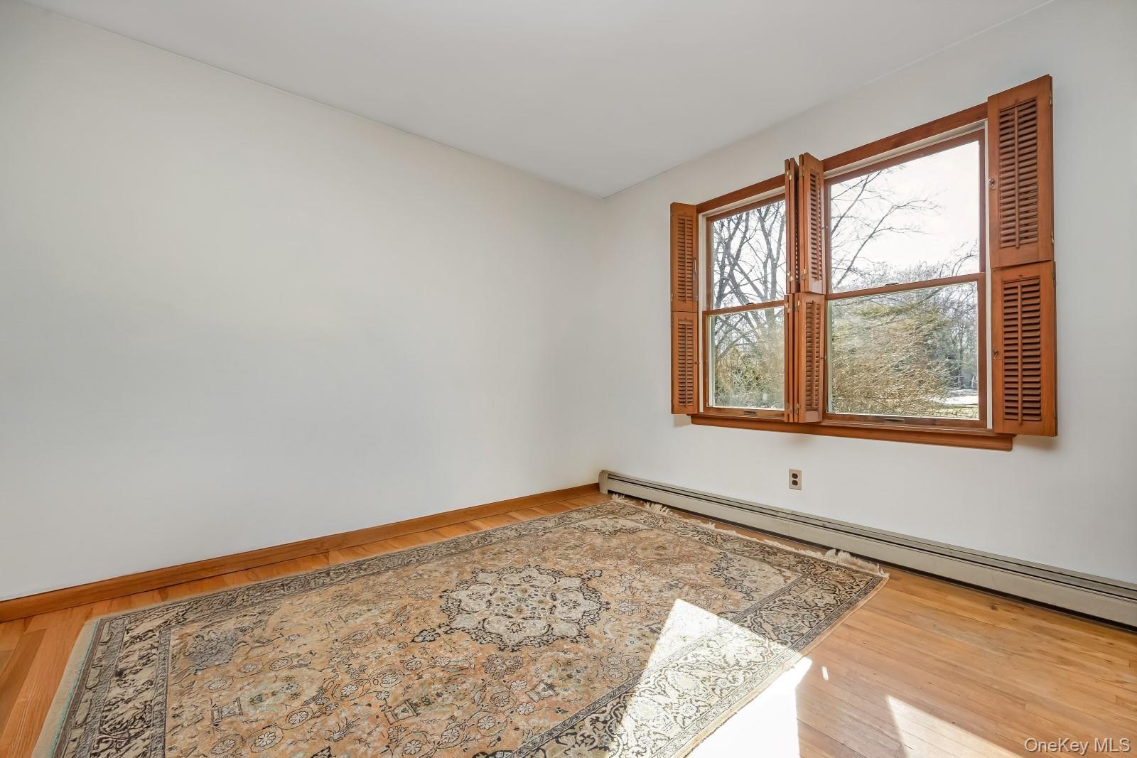 43 Farm Road N, Wading River, NY 11792