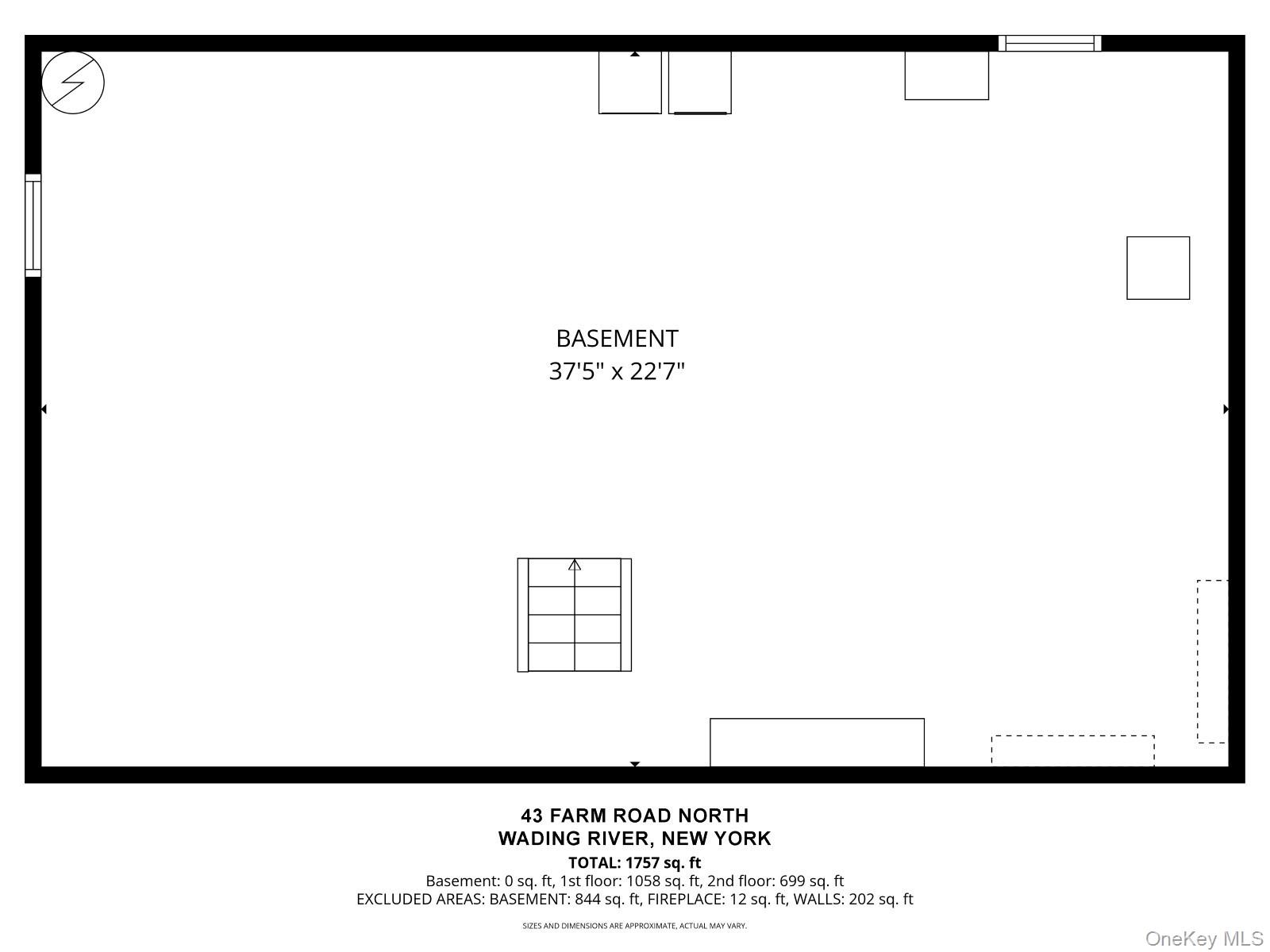 43 Farm Road N, Wading River, NY 11792