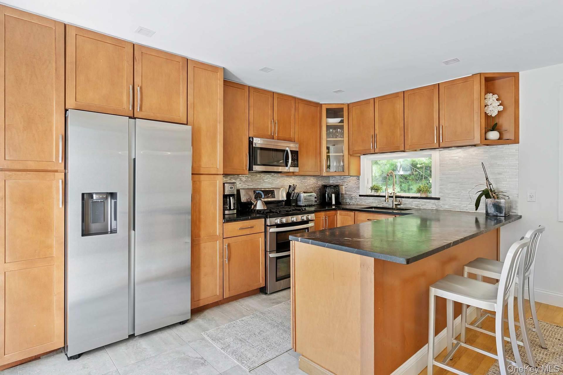 578 Stephen Hands Path, East Hampton, NY 11937