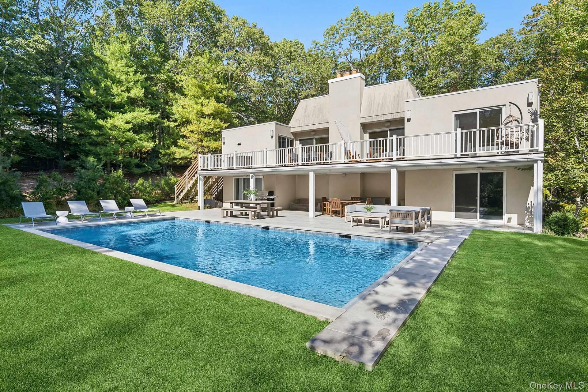 578 Stephen Hands Path, East Hampton, NY 11937