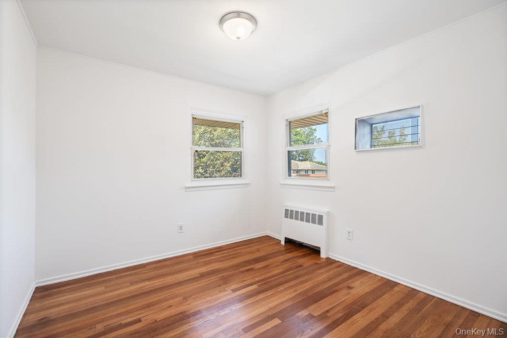 72 Winthrop Road, Plainview, NY 11803