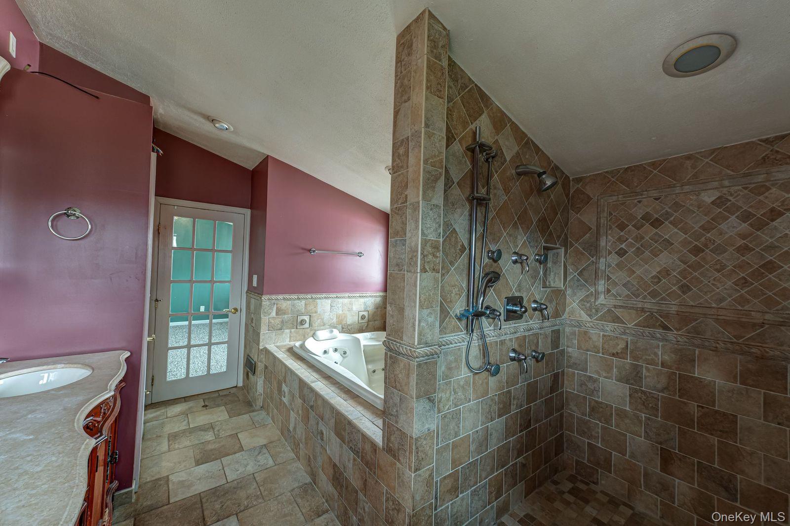 11 Lawrence Road, Deer Park, NY 11729