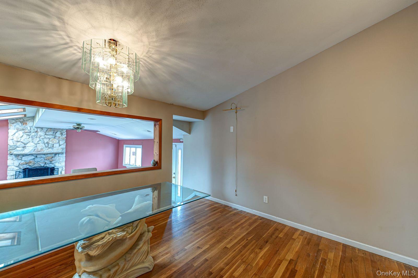 11 Lawrence Road, Deer Park, NY 11729