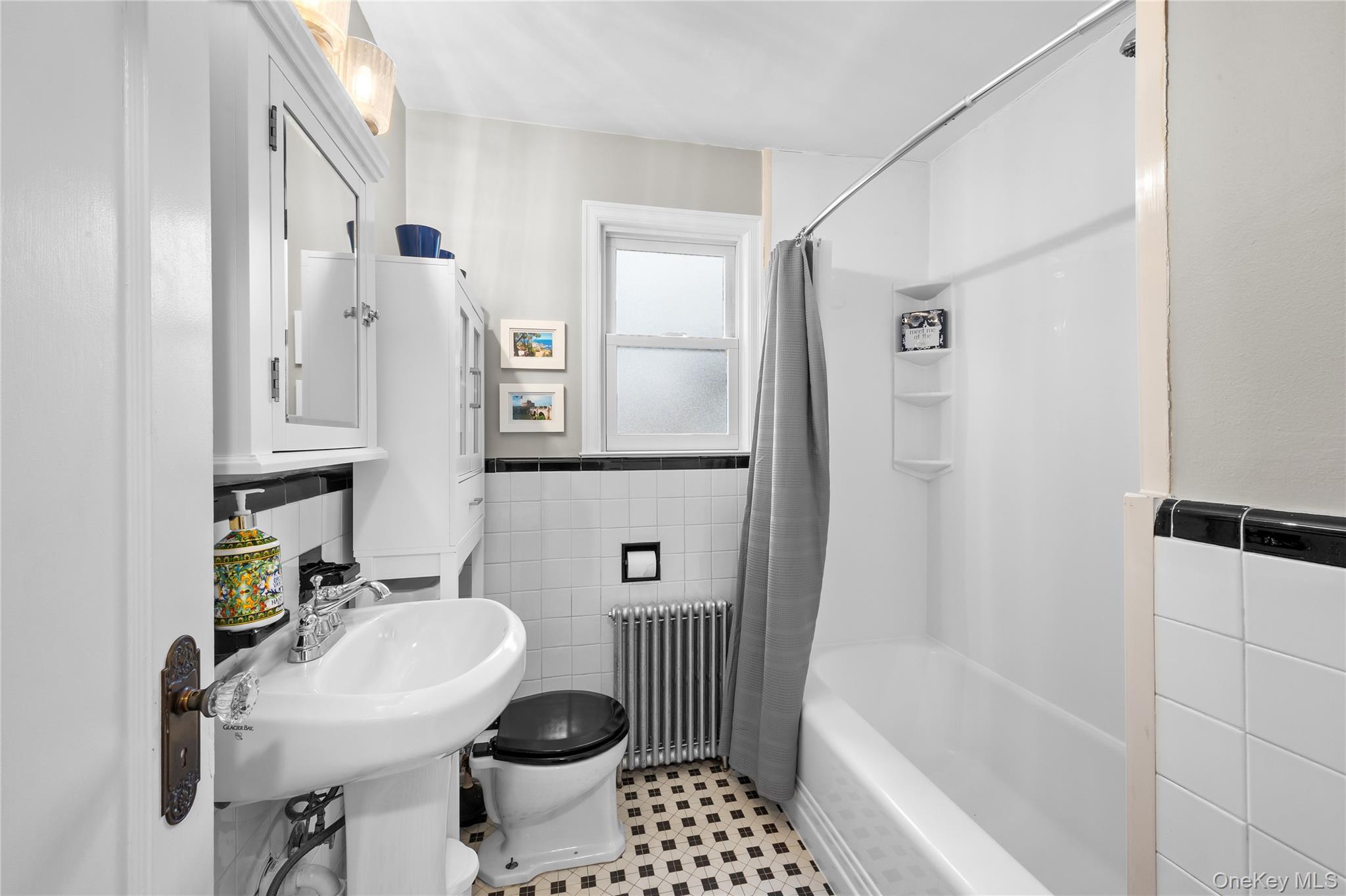 26 Bedell Place, Amityville, NY 11701