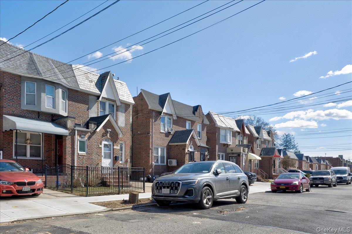 89-23 Vanderveer Street, Queens Village, NY 11427